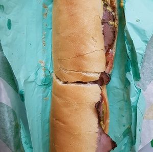 Meet your Posher, Ara